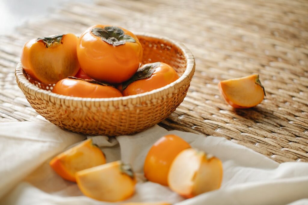 Delicious ways to enjoy persimmon fruits