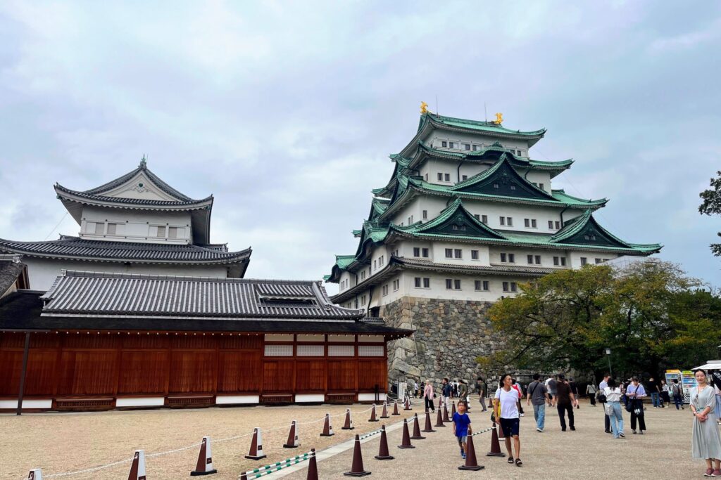 Travel to Nagoya castle